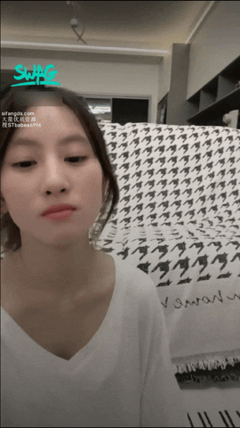 图片[5] - 19岁超嫩学妹 可爱娇羞初次下海 小玉儿付费大秀自慰视频福利 - ACG play